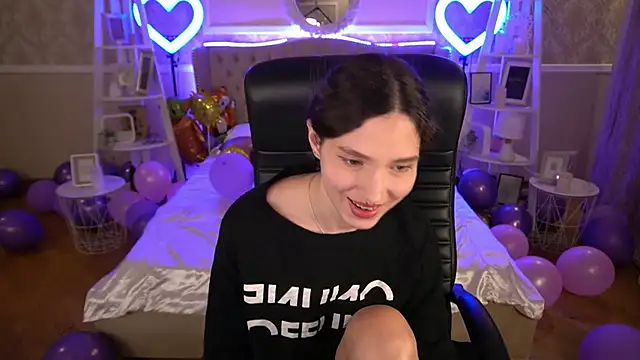 BabyFlowerr online show from January 15, 2025, 11:08 pm