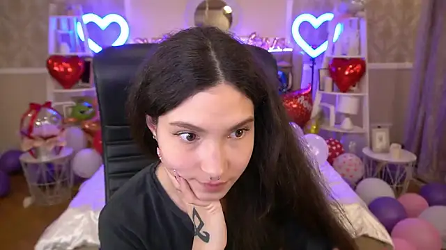 BabyFlowerr online show from February 17, 2025, 10:58 pm