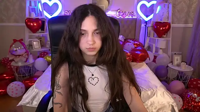 BabyFlowerr online show from February 27, 2025, 4:41 am