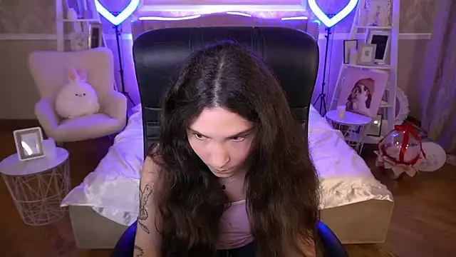 BabyFlowerr online show from March 12, 2025, 7:59 pm