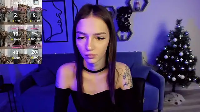 Snapshot of SophieCatty chatting on December 20, 2024, 6:45 pm SophieCatty online show from December 20, 2024, 6:45 pm