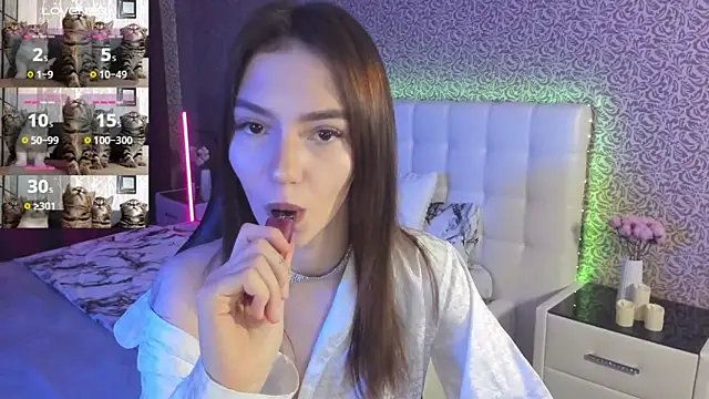 Snapshot of SophieCatty chatting on February 8, 2025, 6:33 am SophieCatty online show from February 8, 2025, 6:33 am