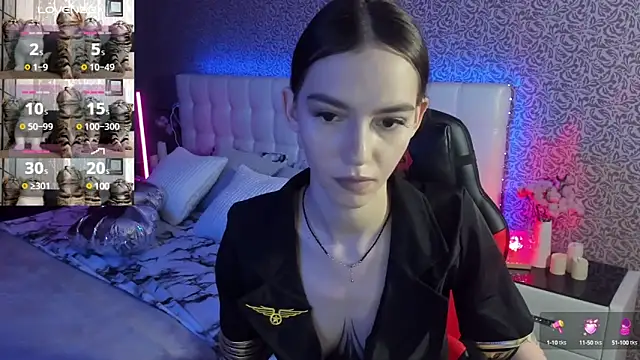 Snapshot of SophieCatty chatting on March 10, 2025, 11:42 am SophieCatty online show from March 10, 2025, 11:42 am