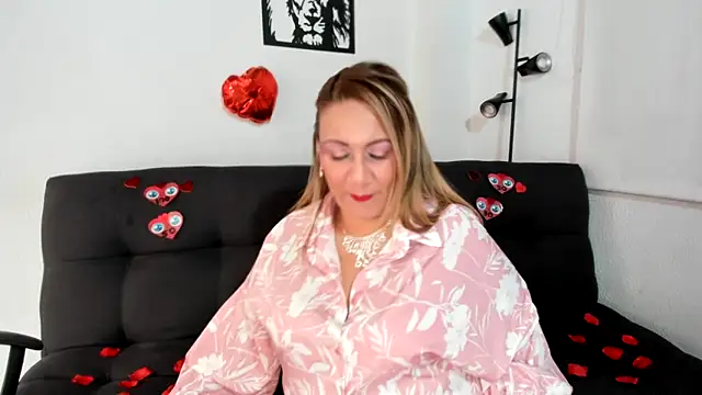 yayita mature online show from February 14, 2026, 3:53 pm