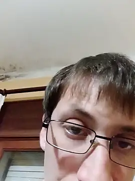 Snapshot of White_rabbit_ chatting on December 5, 2024, 5:50 pm White rabbit online show from December 5, 2024, 5:50 pm