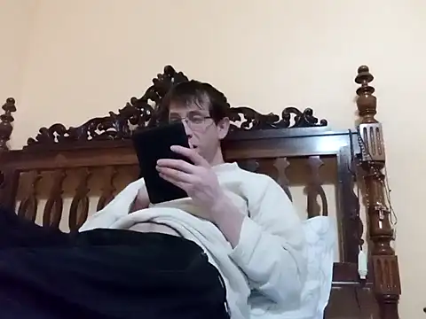 Snapshot of White_rabbit_ chatting on January 5, 2025, 9:25 pm White rabbit online show from January 5, 2025, 9:25 pm