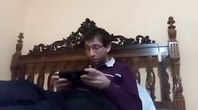 Snapshot of White_rabbit_ chatting on January 17, 2025, 9:17 pm White rabbit online show from January 17, 2025, 9:17 pm