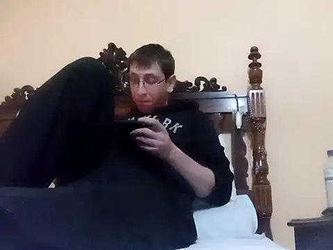 Snapshot of White_rabbit_ chatting on January 18, 2025, 9:13 pm White rabbit online show from January 18, 2025, 9:13 pm