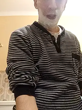 Snapshot of White_rabbit_ chatting on February 7, 2025, 9:04 pm White rabbit online show from February 7, 2025, 9:04 pm