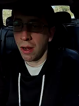 Snapshot of White_rabbit_ chatting on March 1, 2025, 4:33 pm White rabbit online show from March 1, 2025, 4:33 pm