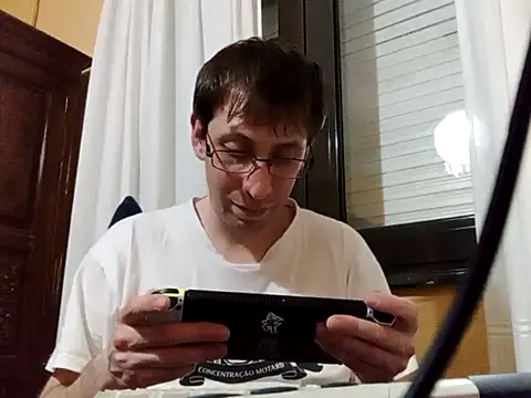 Snapshot of White_rabbit_ chatting on March 12, 2025, 8:52 pm White rabbit online show from March 12, 2025, 8:52 pm