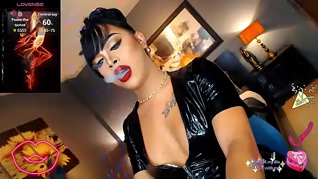 MarryQueen22 online show from November 6, 2025, 12:55 am