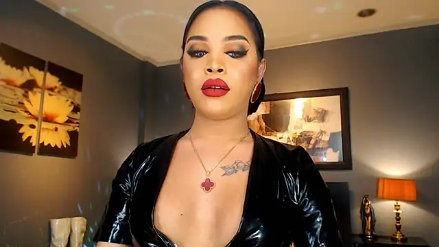 MarryQueen22 online show from March 11, 2026, 1:11 am