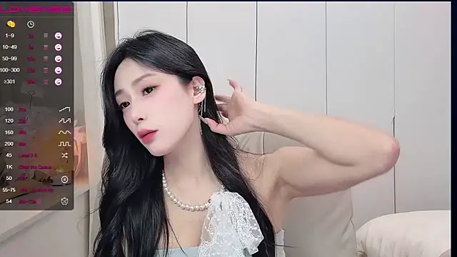 uuxiaocai online show from April 1, 2026, 1:41 pm