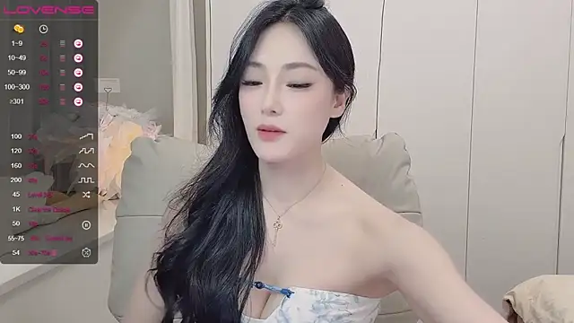 uuxiaocai online show from May 21, 2026, 12:45 pm