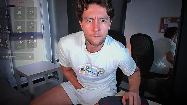 HonestAndrew online show from October 31, 2025, 8:04 am