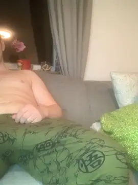 Maxmusterman20023 online show from February 19, 2025, 10:31 pm