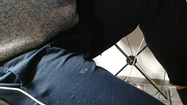 Snapshot of blow2gold chatting on October 26, 2025, 5:08 pm blow2gold online show from October 26, 2025, 5:08 pm