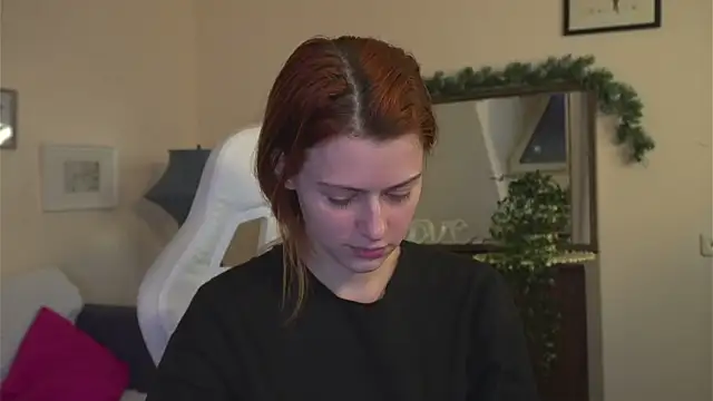 doll lesli online show from January 27, 2025, 2:35 pm