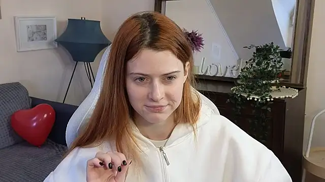 doll lesli online show from February 12, 2025, 2:10 pm