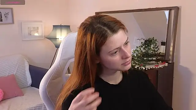 doll lesli online show from March 20, 2025, 2:32 pm