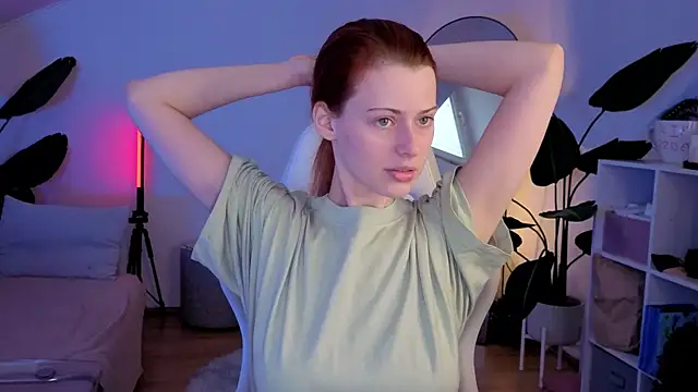 doll lesli online show from December 5, 2025, 11:30 am