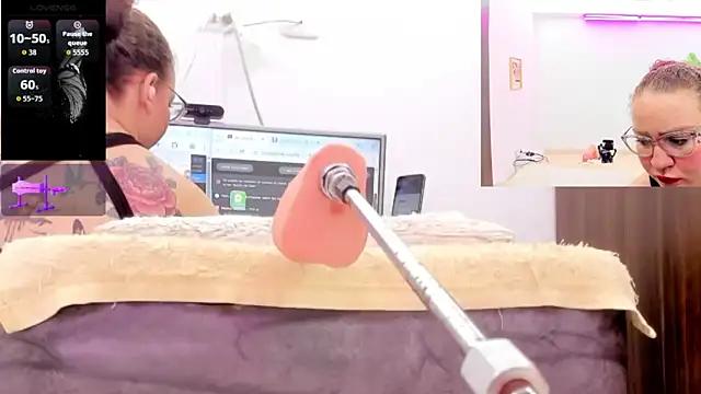 Paulina Davis  online show from February 28, 2026, 12:00 am