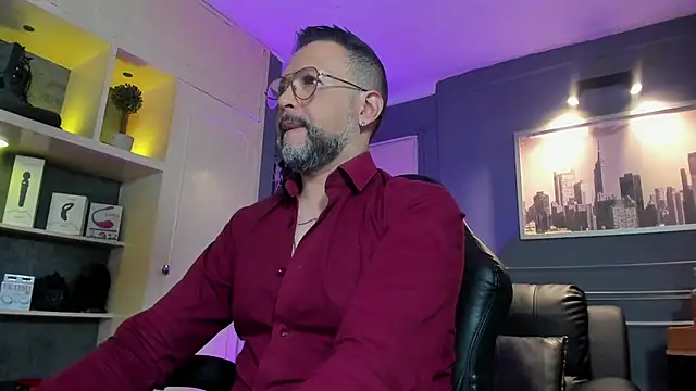 Snapshot of MrFrank_tattoo chatting on February 19, 2026, 11:39 am MrFrank tattoo online show from February 19, 2026, 11:39 am