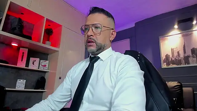 Snapshot of MrFrank_tattoo chatting on February 21, 2026, 11:55 am MrFrank tattoo online show from February 21, 2026, 11:55 am