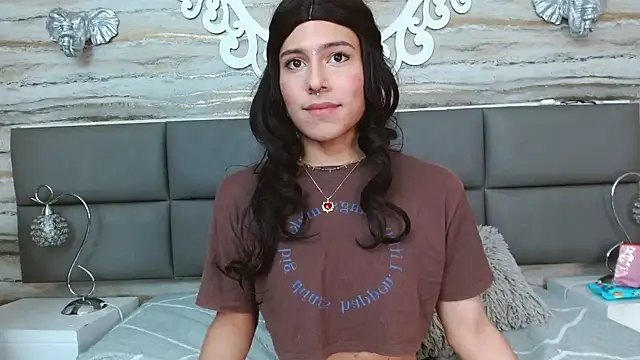 Snapshot of oliver__brown chatting on January 5, 2025, 10:50 pm oliver brown online show from January 5, 2025, 10:50 pm