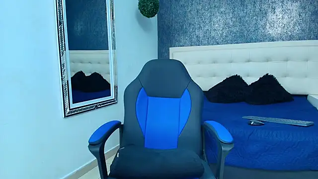 Snapshot of oliver__brown chatting on September 20, 2025, 10:55 pm oliver brown online show from September 20, 2025, 10:55 pm