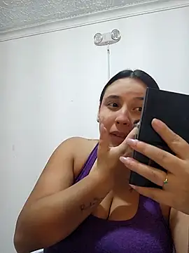 LizzRouse online show from July 24, 2026, 9:24 pm