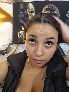 LizzRouse online show from July 30, 2026, 8:52 pm
