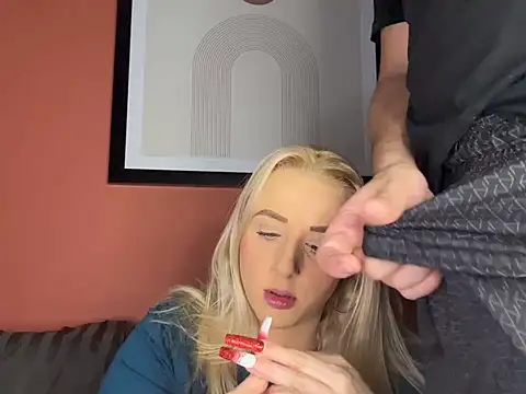 Strongqueen online show from December 28, 2024, 8:04 pm