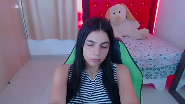 Snapshot of _elenna chatting on December 27, 2024, 8:39 pm elenna online show from December 27, 2024, 8:39 pm