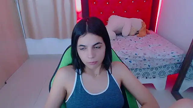 Snapshot of _elenna chatting on December 28, 2024, 11:37 pm elenna online show from December 28, 2024, 11:37 pm
