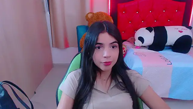 Snapshot of _elenna chatting on January 17, 2025, 6:02 pm elenna online show from January 17, 2025, 6:02 pm