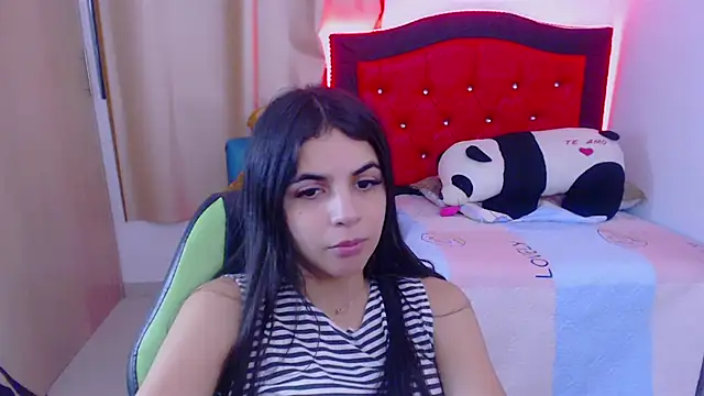 Snapshot of _elenna chatting on January 23, 2025, 8:56 pm elenna online show from January 23, 2025, 8:56 pm