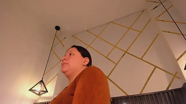  rebecca1 online show from April 14, 2026, 1:11 am