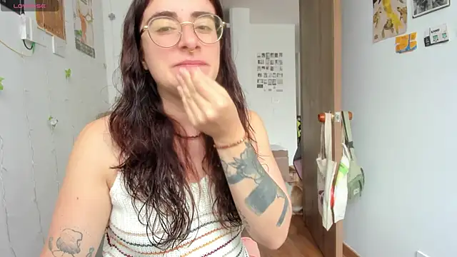 linda giggle online show from November 6, 2025, 3:13 pm