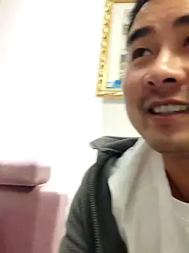 guozuo online show from November 1, 2025, 2:08 pm