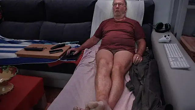 Nudelschwanz online show from September 23, 2025, 6:33 pm