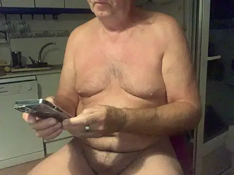 Nudelschwanz online show from November 5, 2025, 5:29 am