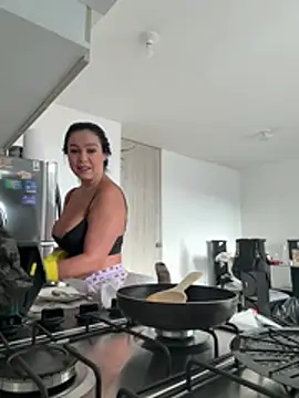 Snapshot of _kathaLopez_ chatting on July 25, 2026, 12:14 pm kathaLopez online show from July 25, 2026, 12:14 pm