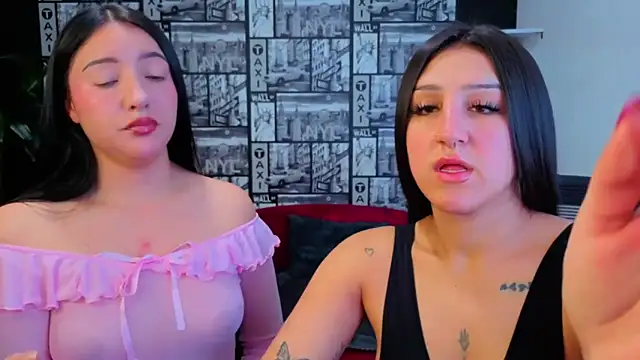 Snapshot of Isa_And_Natasha chatting on June 18, 2026, 1:48 pm Isa And Natasha online show from June 18, 2026, 1:48 pm