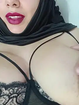 Snapshot of Deina_bunny chatting on June 15, 2026, 3:09 am Deina bunny online show from June 15, 2026, 3:09 am
