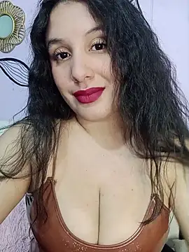 Snapshot of Deina_bunny chatting on July 15, 2026, 11:43 pm Deina bunny online show from July 15, 2026, 11:43 pm