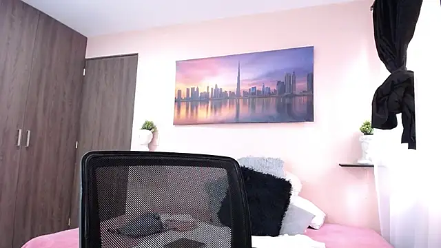 Snapshot of antonnella_2 chatting on February 28, 2025, 7:14 pm antonnella 2 online show from February 28, 2025, 7:14 pm