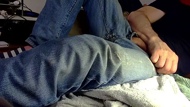 Snapshot of mike30nbg chatting on February 15, 2026, 9:11 pm mike30nbg online show from February 15, 2026, 9:11 pm