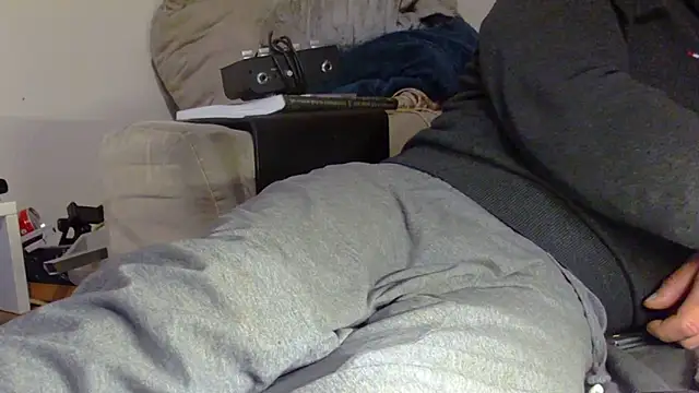 Snapshot of mike30nbg chatting on February 24, 2026, 9:02 pm mike30nbg online show from February 24, 2026, 9:02 pm